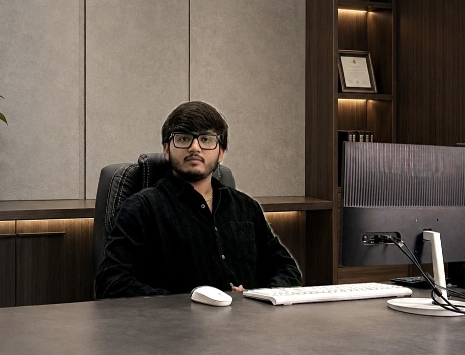 Meet Vadher - Director